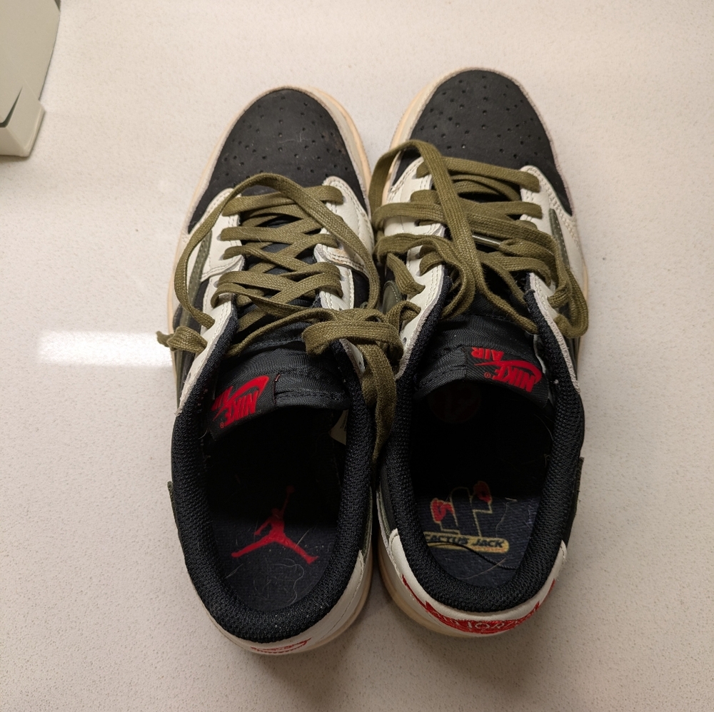 Travis Scott Sneakers - image 3